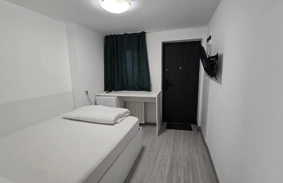 Continetal Estudio Apartment Bukarest