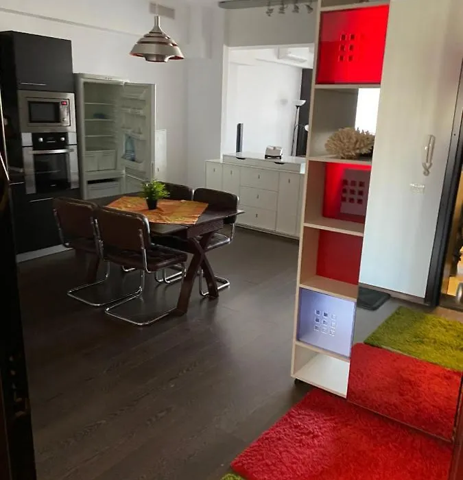 Gis North House Apartment