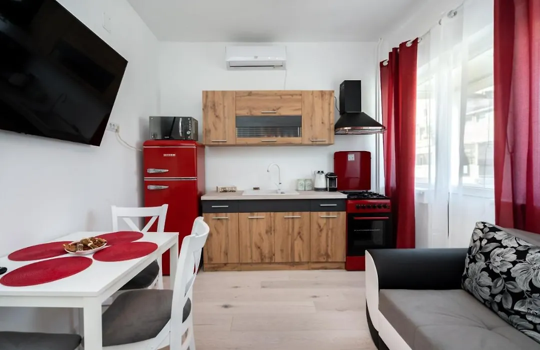 Spacious And Cozy In * Bucarest