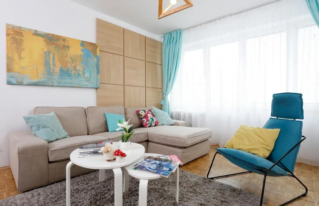 Апартаменты Lovely 2 Bedroom Near Old Town Бухарест