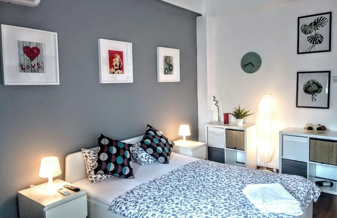 Bright Modern *