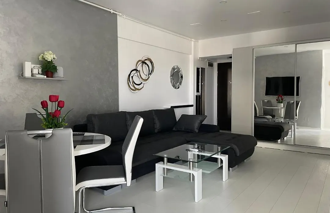 Luxury Westpark 2-room Lakeview W5 Apartment Bucharest
