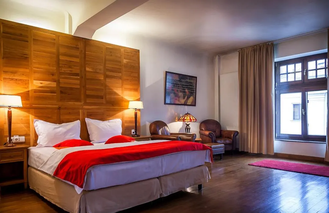 Otel Rembrandt Old Town 3*