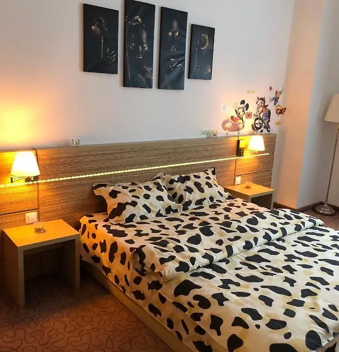 Yamalux - Lakeside - Ringrand Apartament *