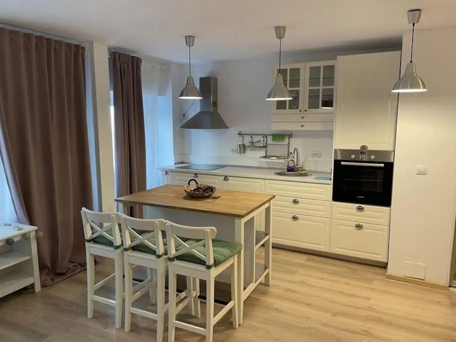 Lovely One Bedroom Next Mall Vitan Appartamento *