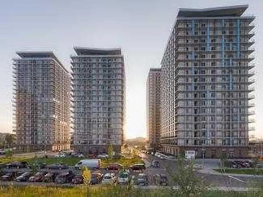 Luxury Plaza Complex