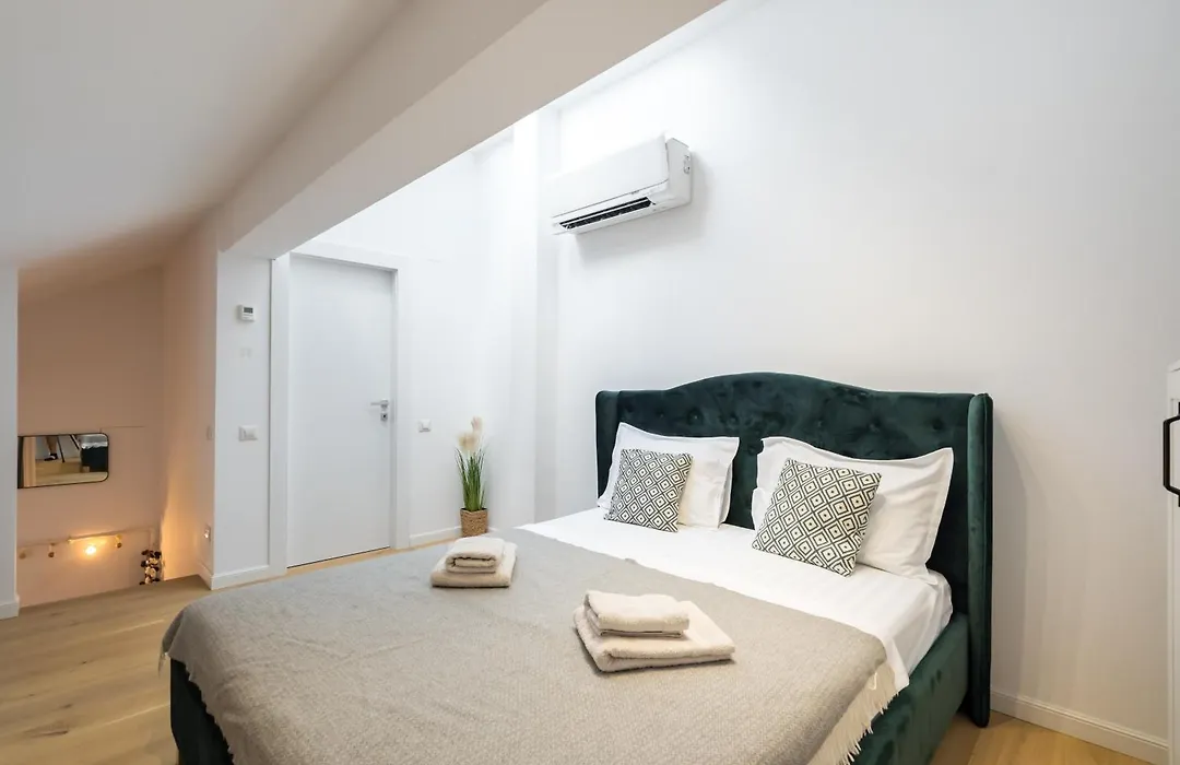 Apartment Luxury Lofts By Carmen Sylva *